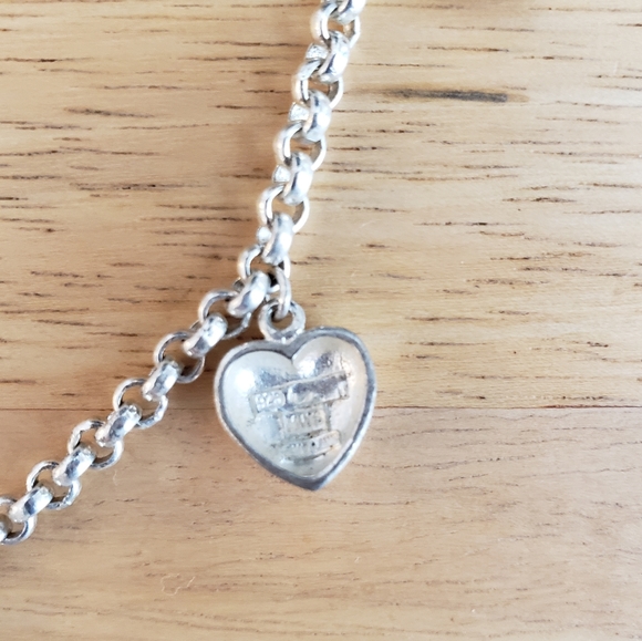 Sterling silver heart charm bracelet - Picture 4 of 4